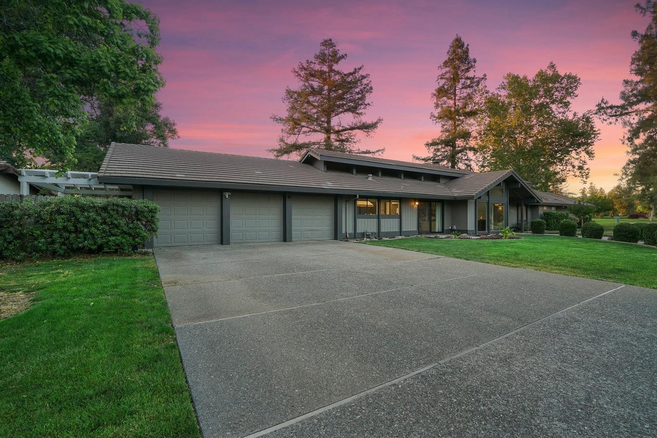 44506 Clubhouse Drive