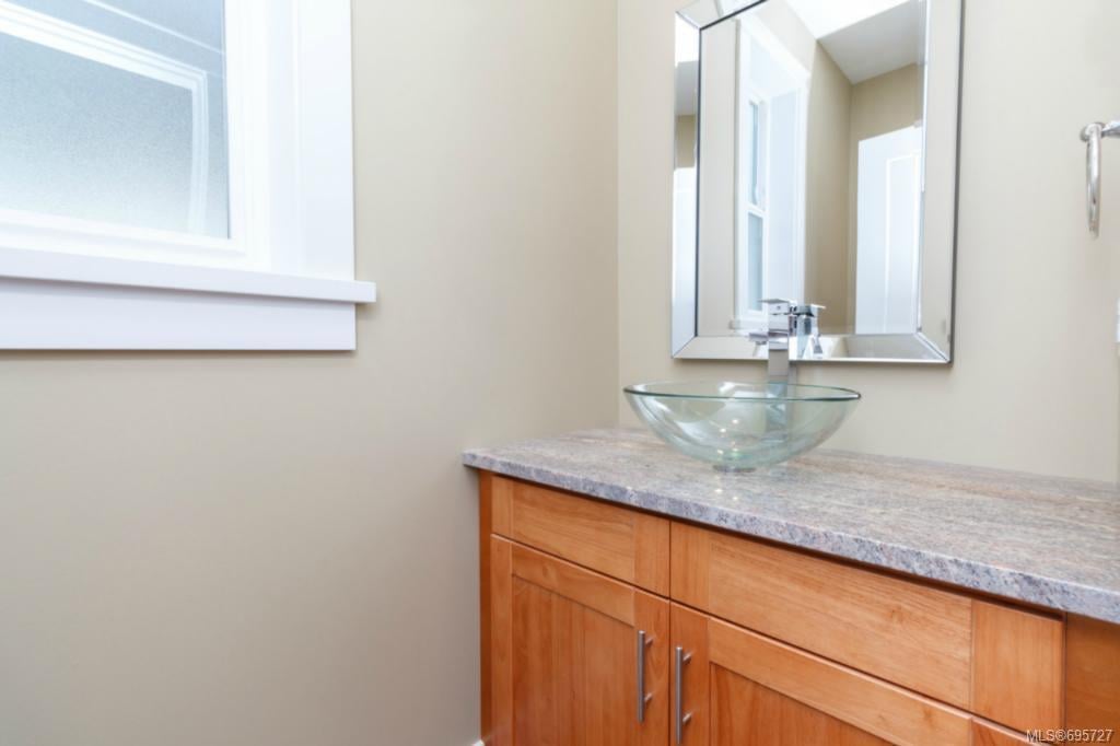 3343 Turnstone Dr