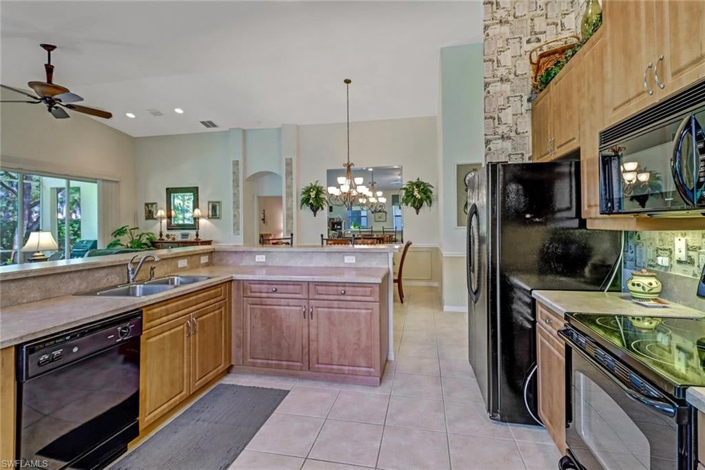 9294 Springview Loop