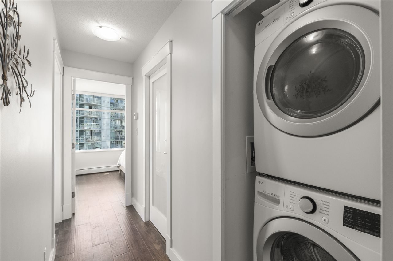 906-1199 Marinaside Crescent, Vancouver