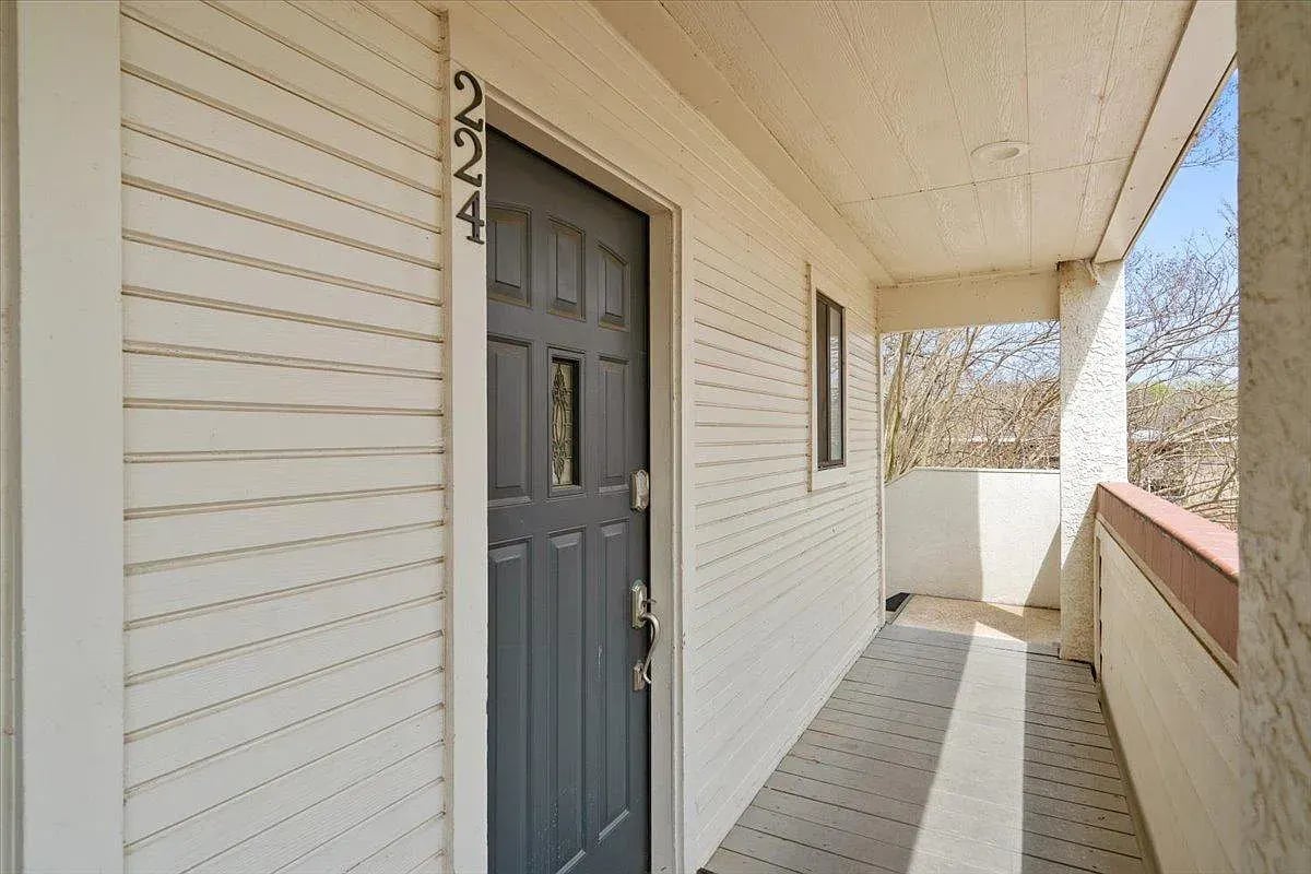2605 Enfield Rd #224
