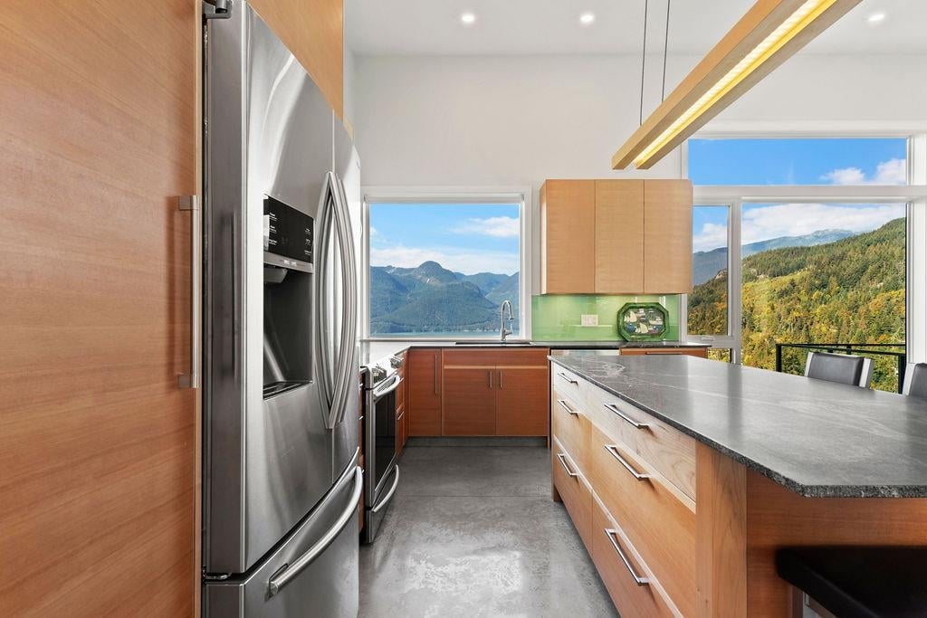 1135 Copper Dr