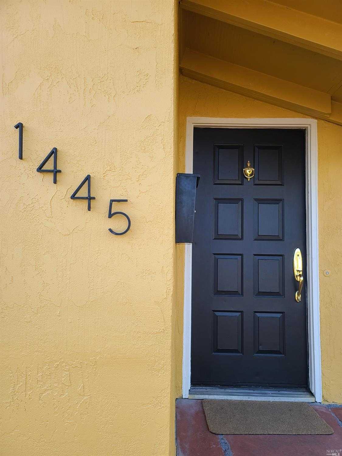1445 Elizabeth Dr