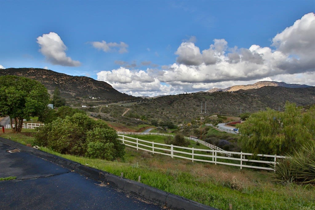 415 Peutz Valley Rd