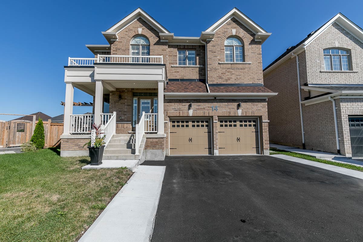 14 Schwalm Cres