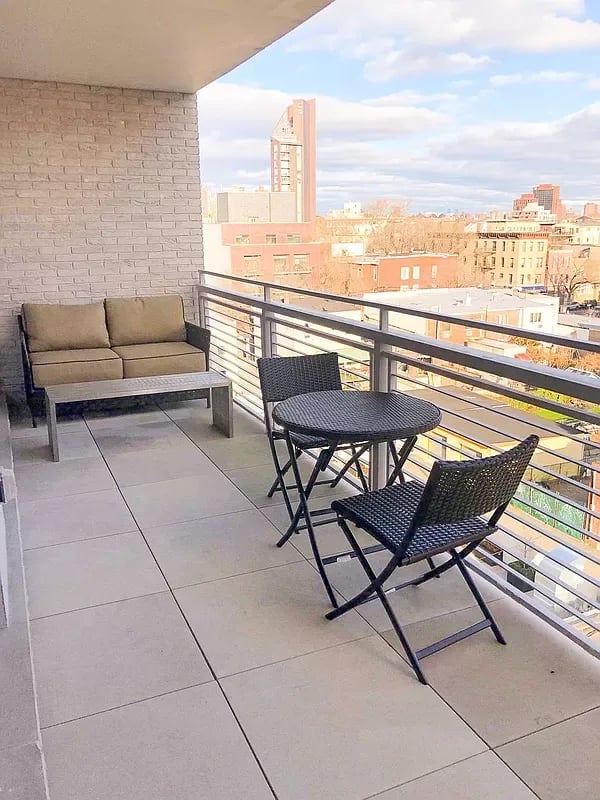 14-23 Broadway Unit: 6F