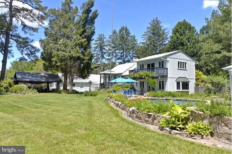 1263 Magothy Rd