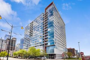 659 Randolph #1715