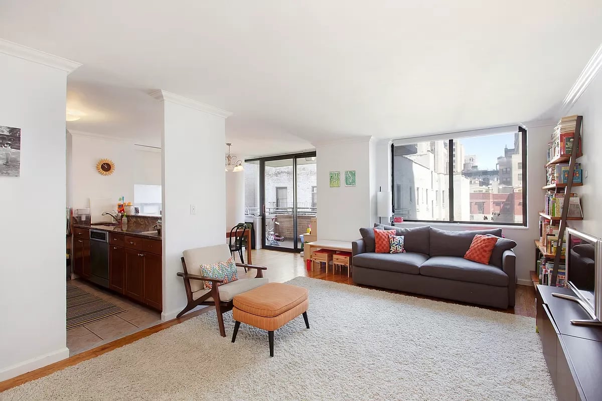 275 West 96th Street Unit: 9D