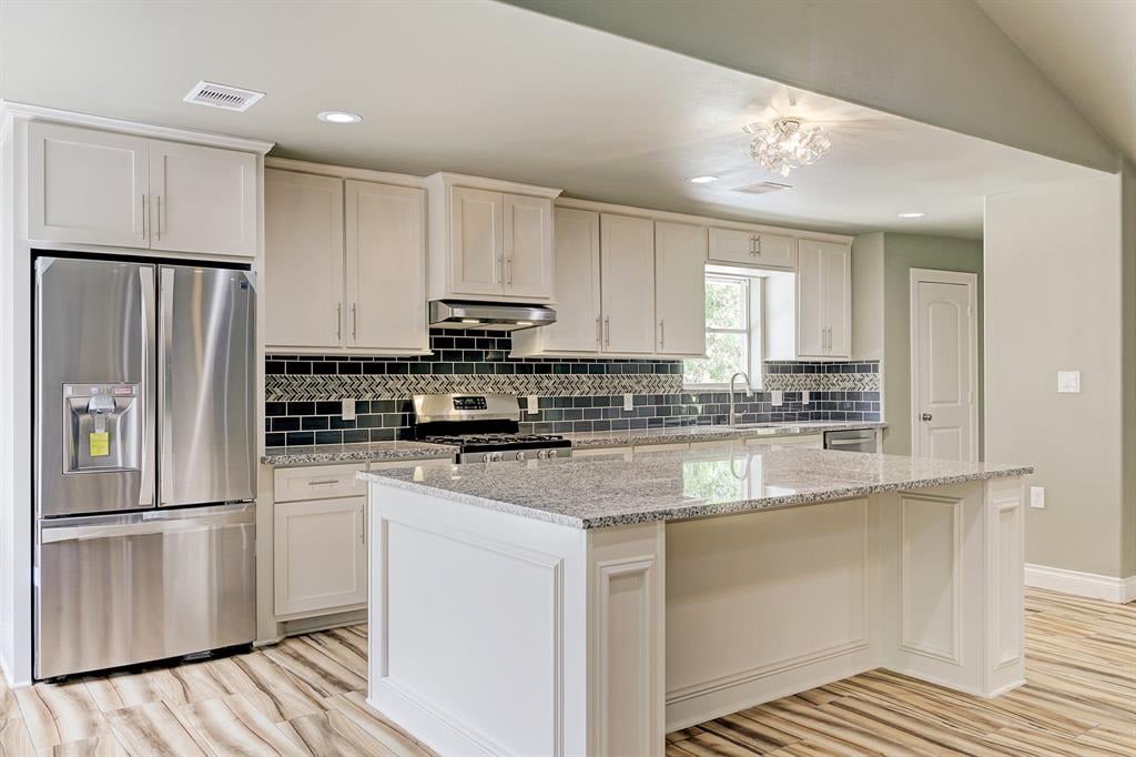 5130 Whittier Oaks Dr