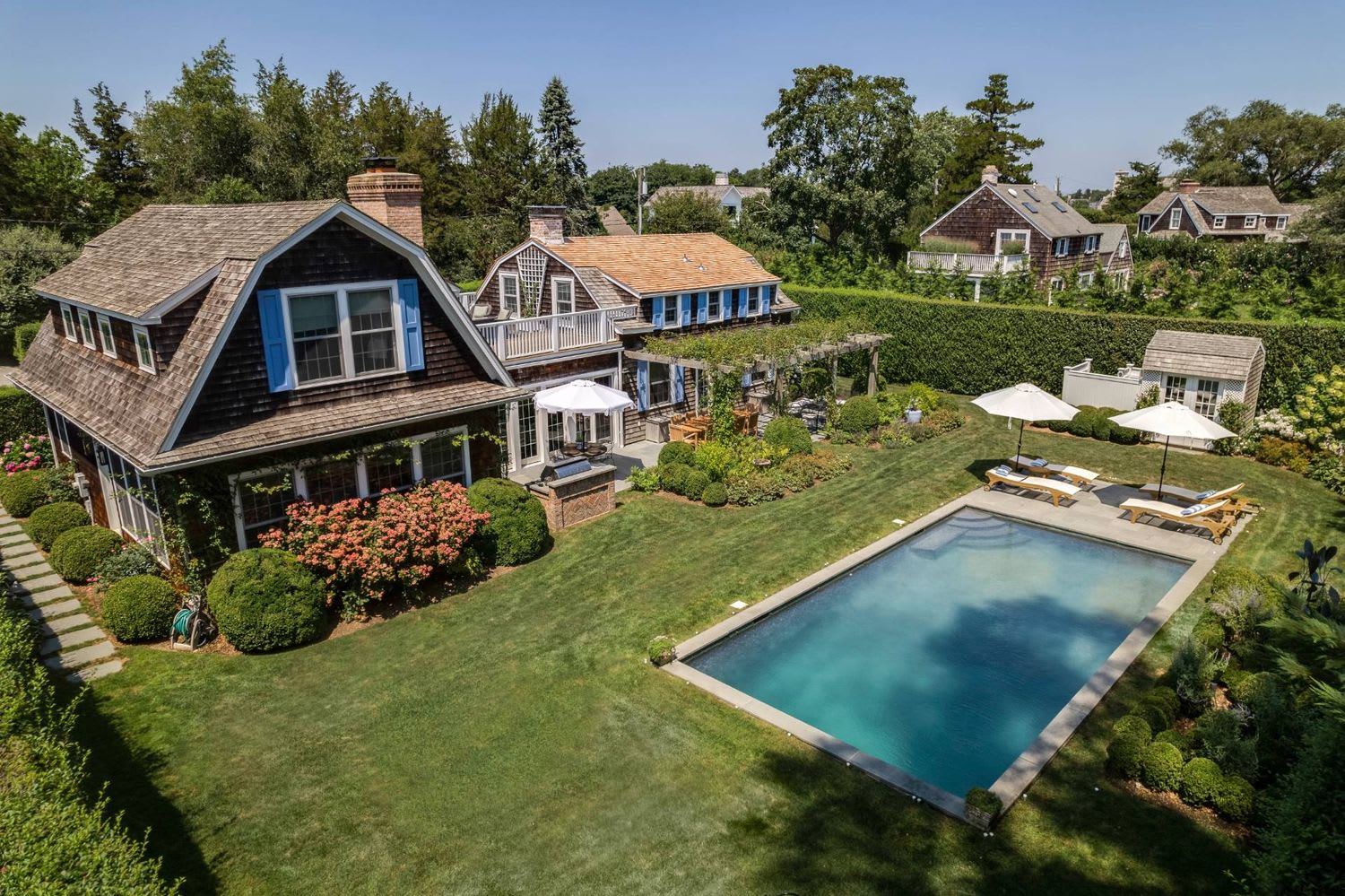 Modern Living & Historic Charm in Waterfront West Mecox