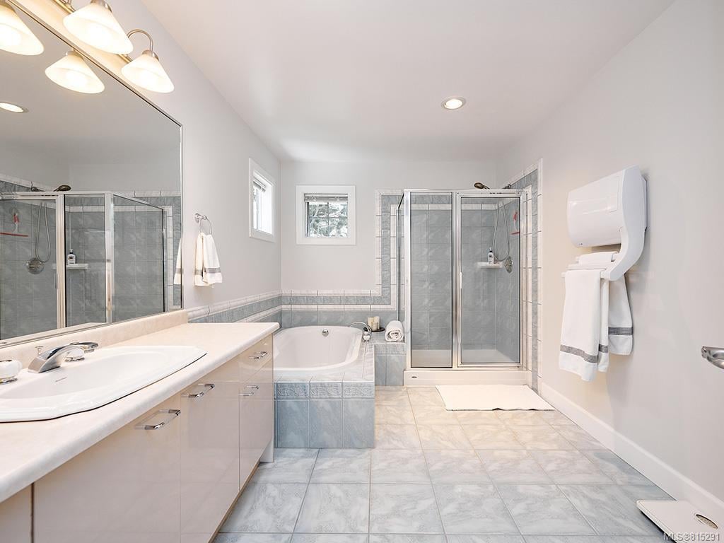 5-1027 Belmont Ave
