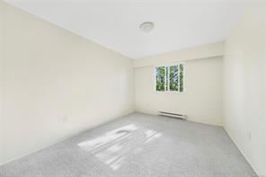 401-1124 Esquimalt Rd