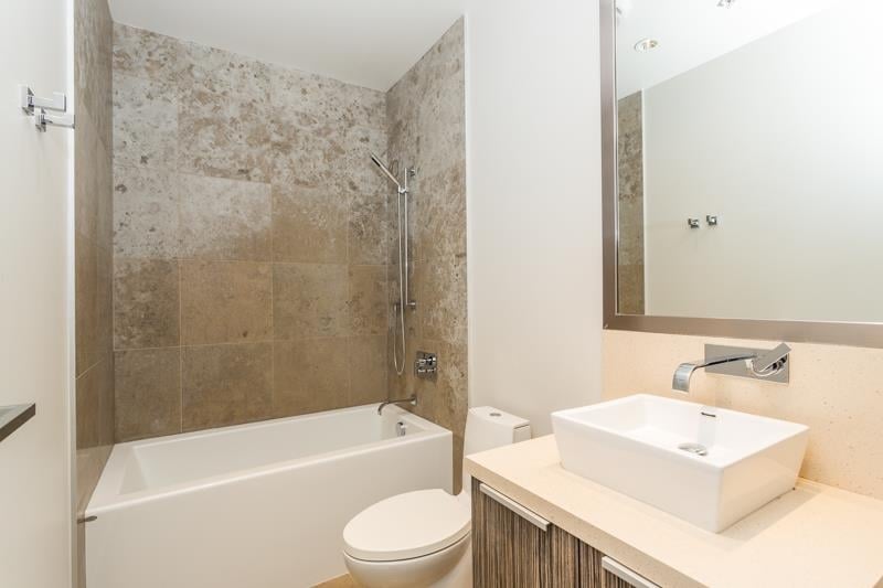 305-1633 Ontario Street, Vancouver