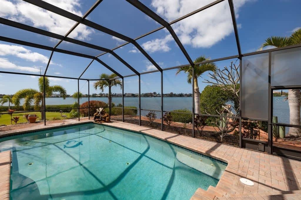2287 Bayshore Rd