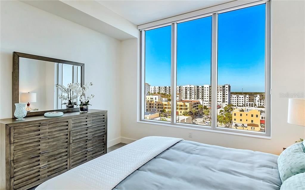 111 S Pineapple Ave #821