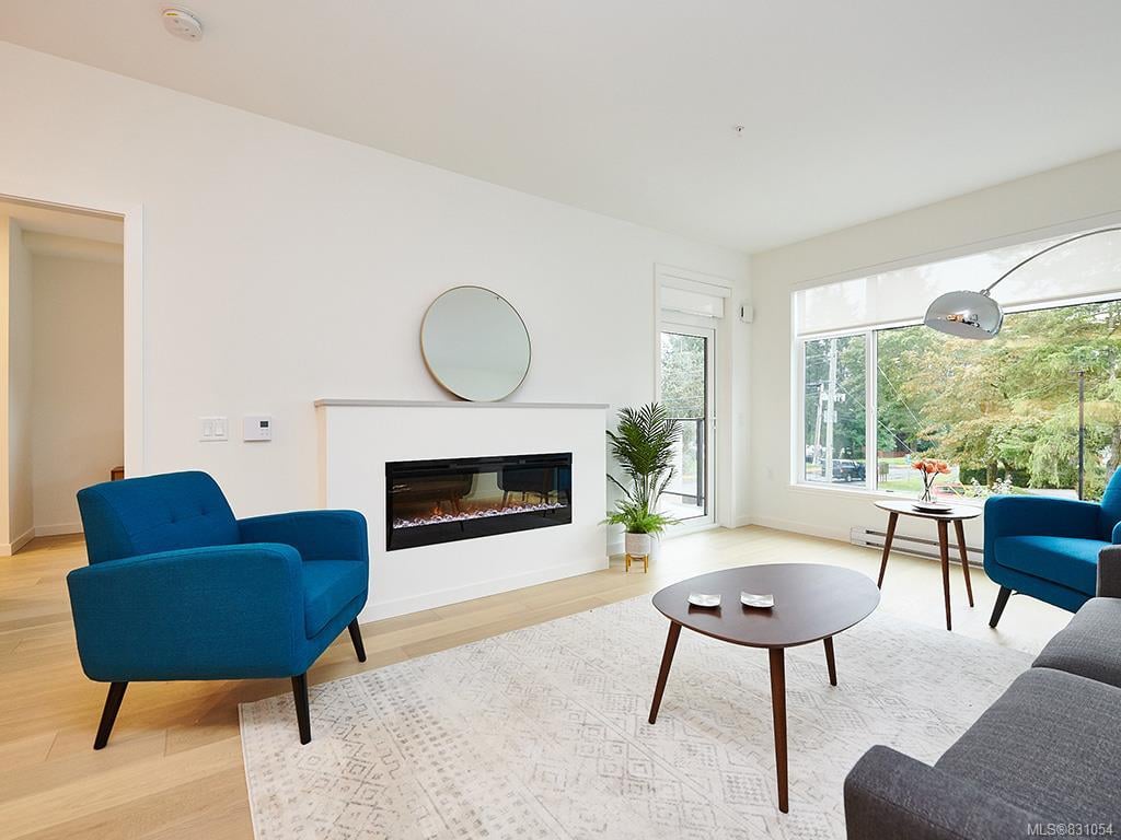 408-7162 West Saanich Rd, Central Saanich
