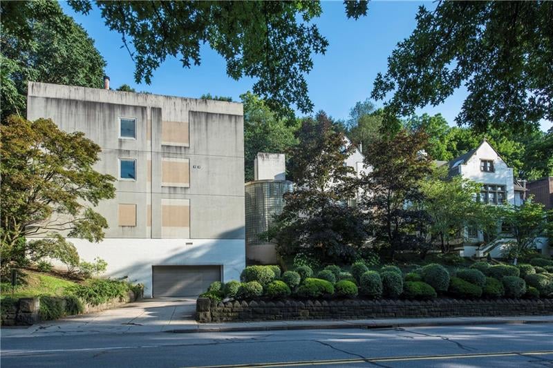 5030 Fifth Avenue Unit: 212