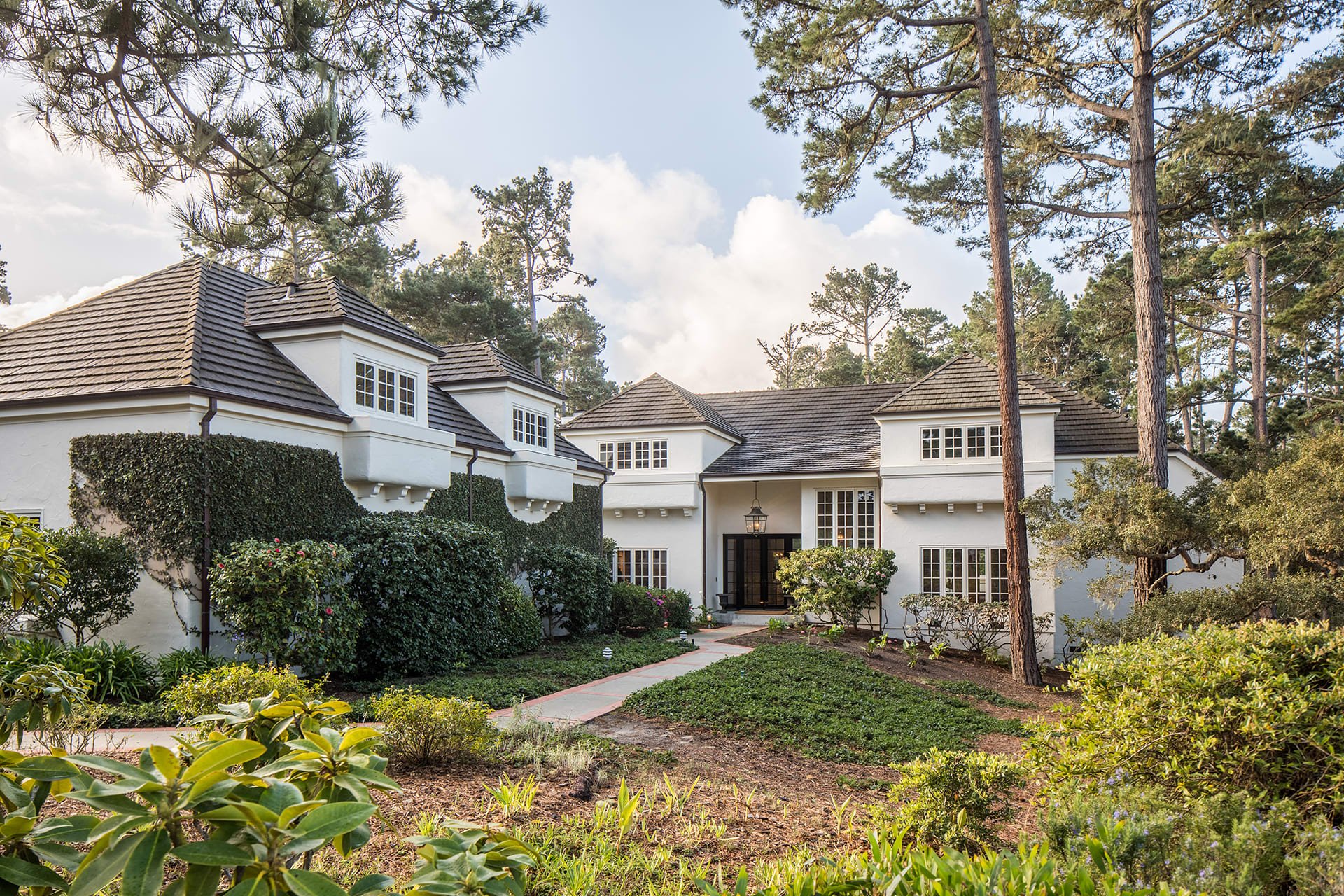 Pebble Beach Living - 1410 Viscaino Road
