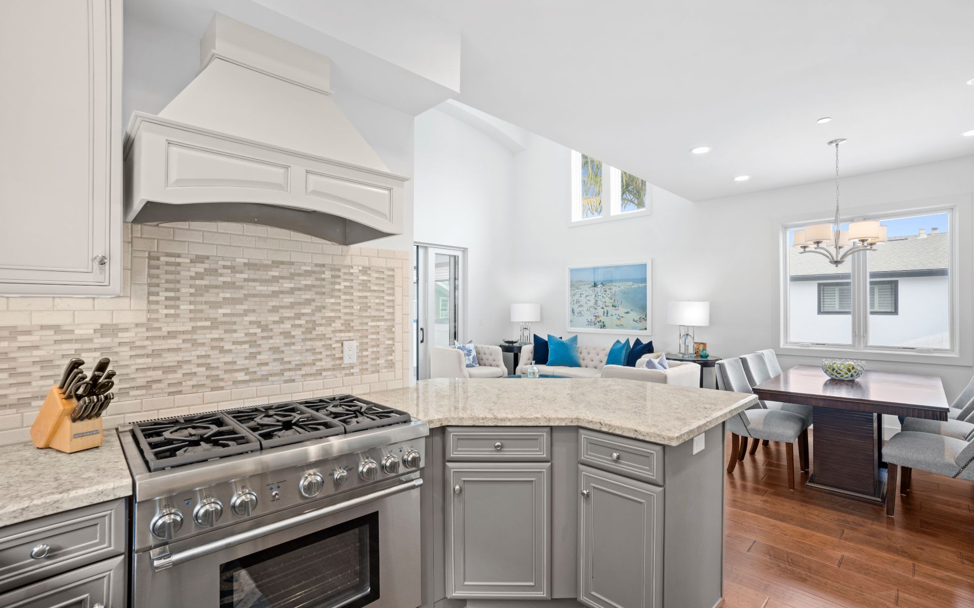 422 Heliotrope Avenue Unit: B