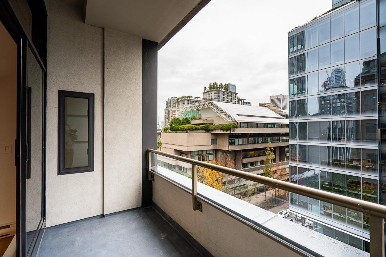 702-1010 Howe Street, Vancouver