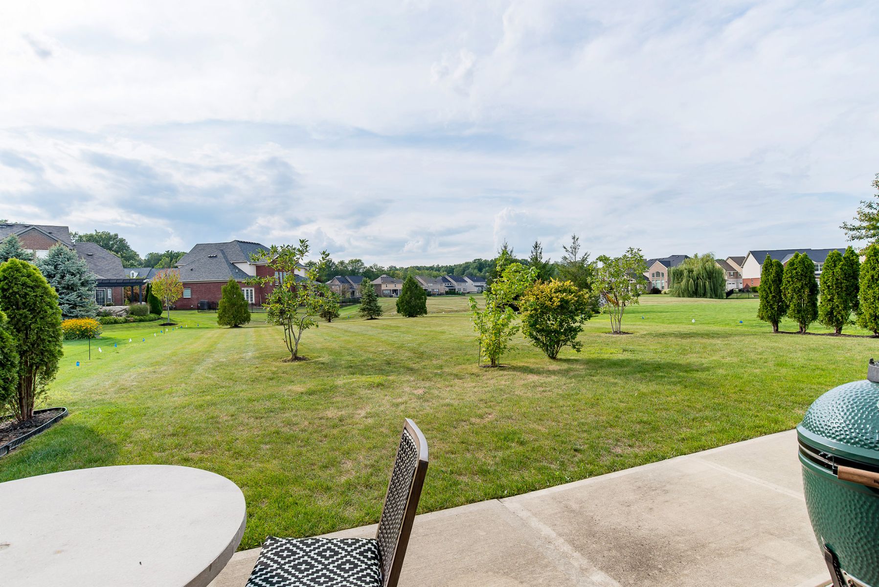 2802 East High Grove Cir
