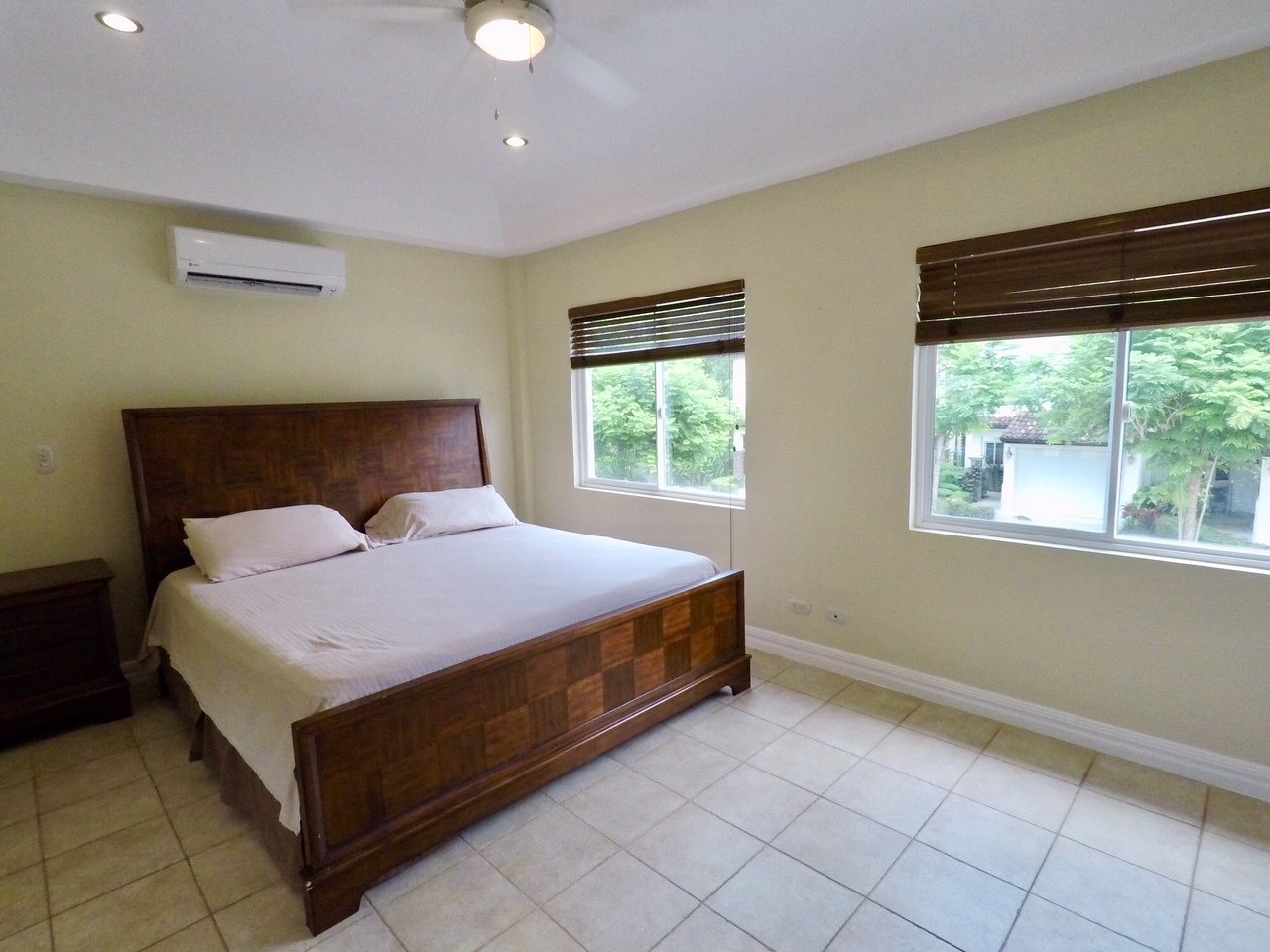 Gated School Community Townhome, Jaco, Puntarenas