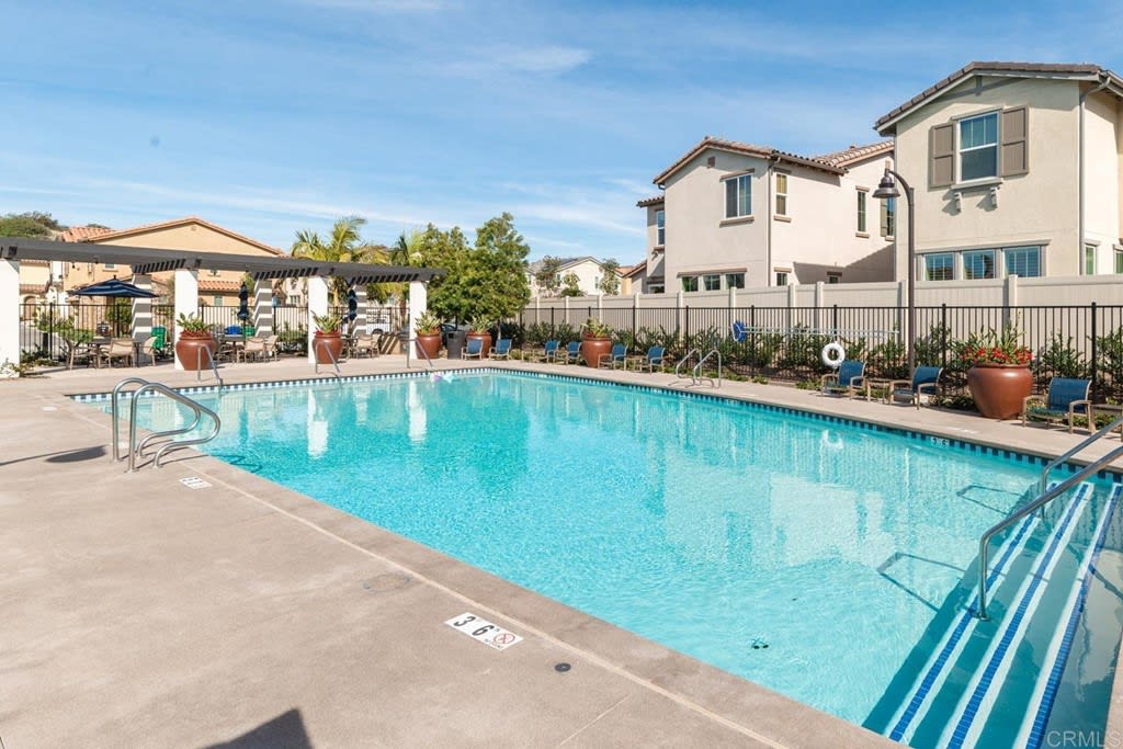 1809 Artemisia Ct