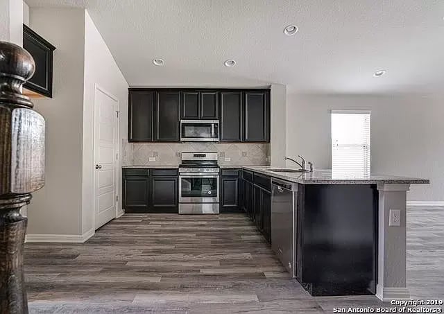 8819 Straight Oaks