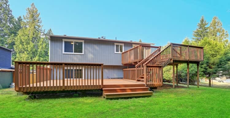 Which is Best for your Deck: Wood or Composite?