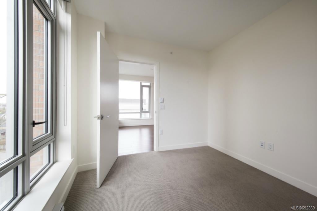 502-646 Michigan St