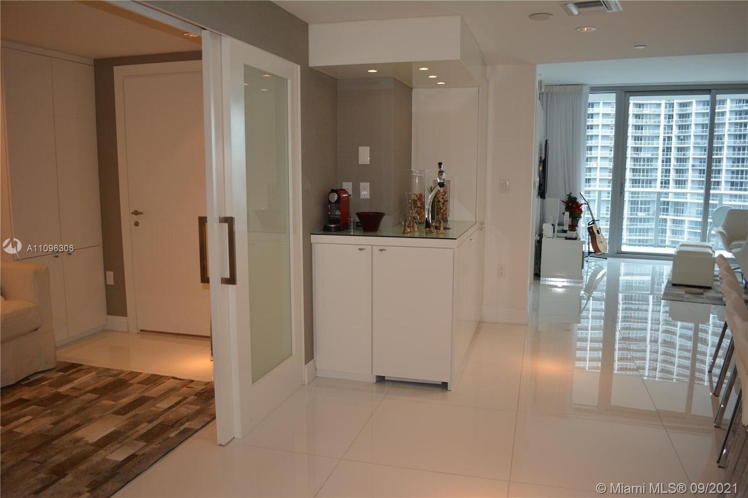200 Biscayne Blvd Way, #3308  