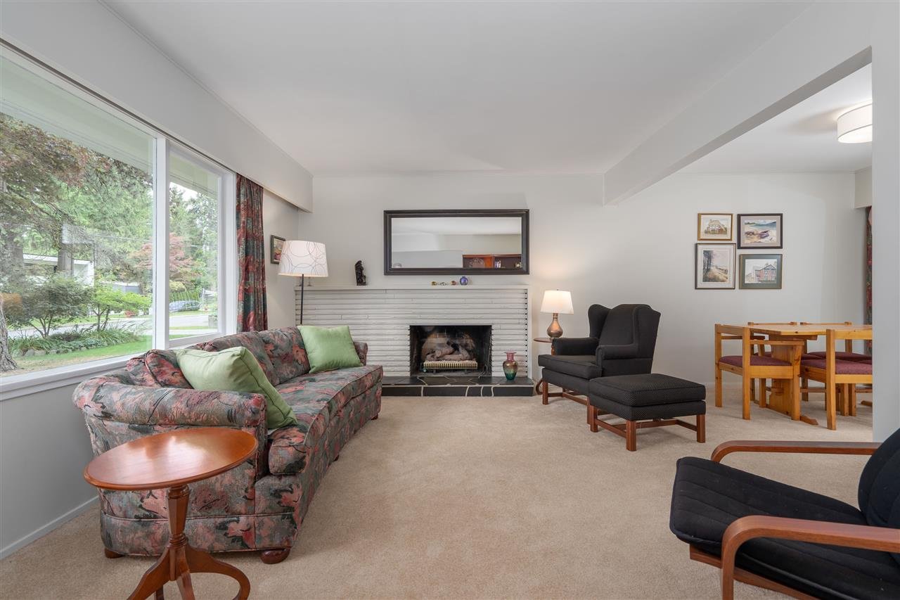 4116 Grace Cres