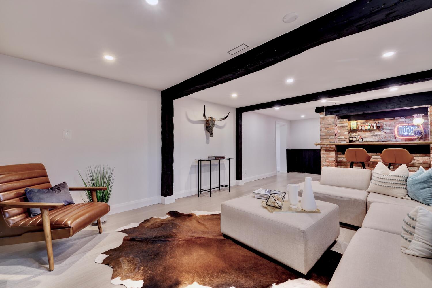 1290 Minnewaska Trail