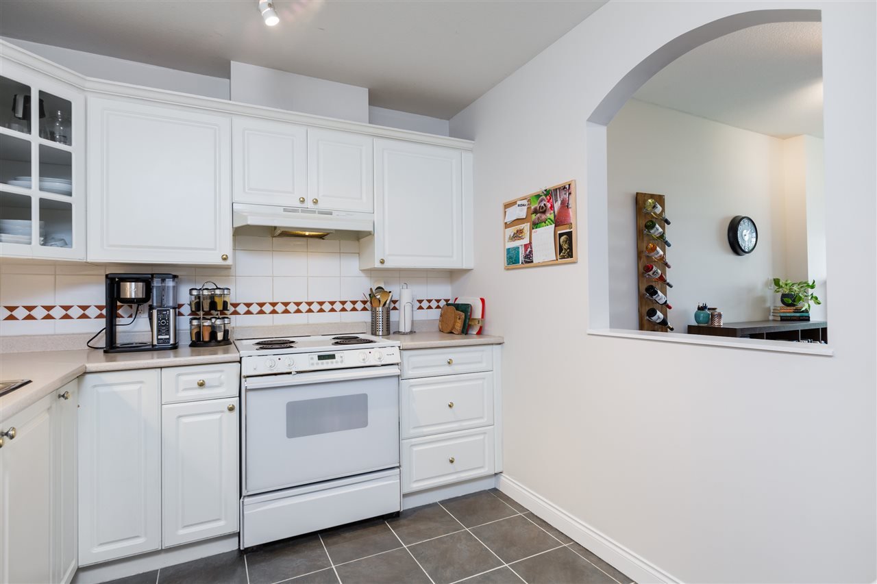 309-5735 Hampton Pl