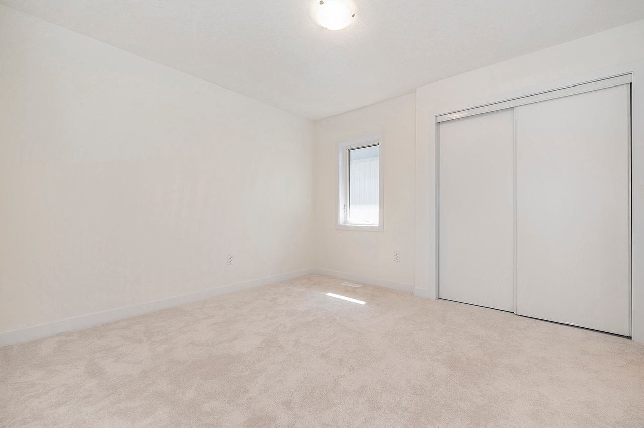 194 Aviron Cres