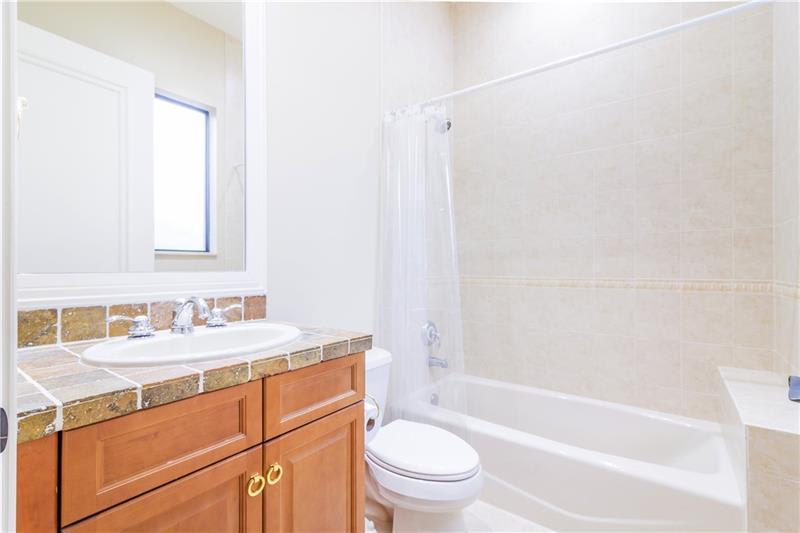 17685 Circle Pond Ct