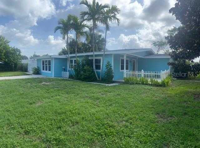 2132 Coronet Dr