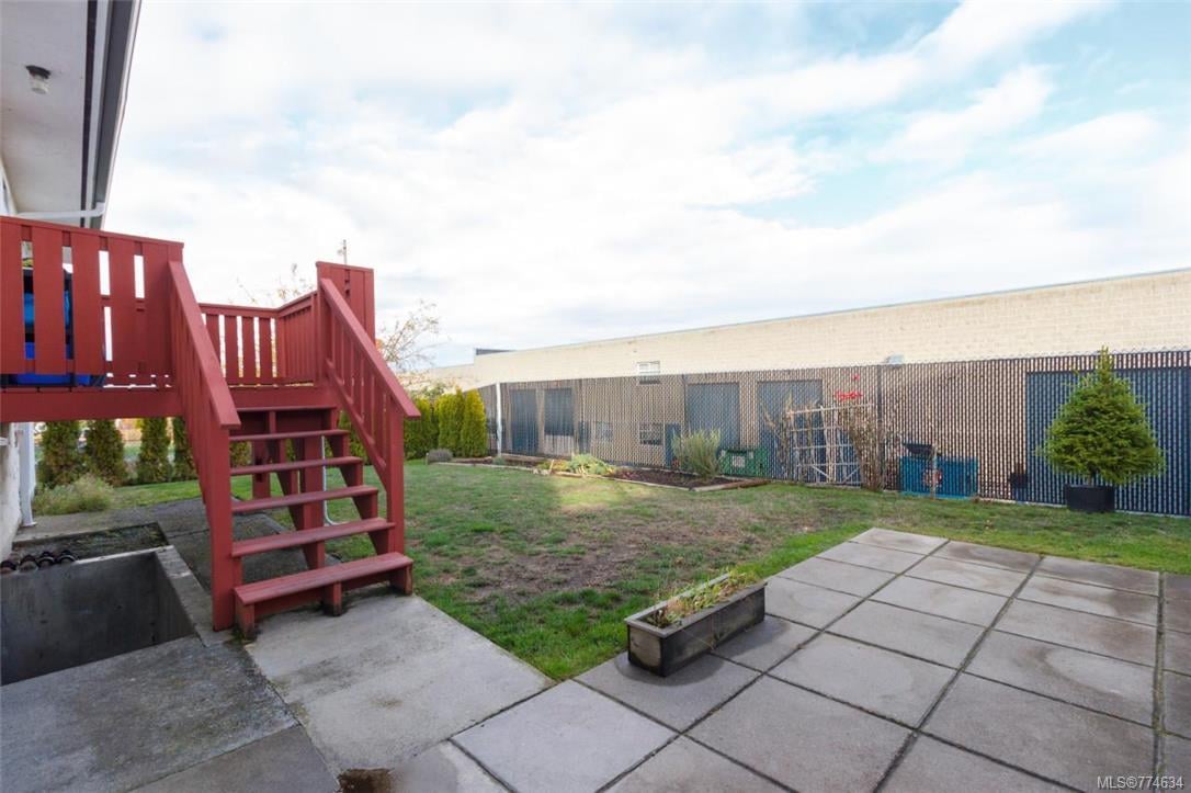 733 Porter Rd