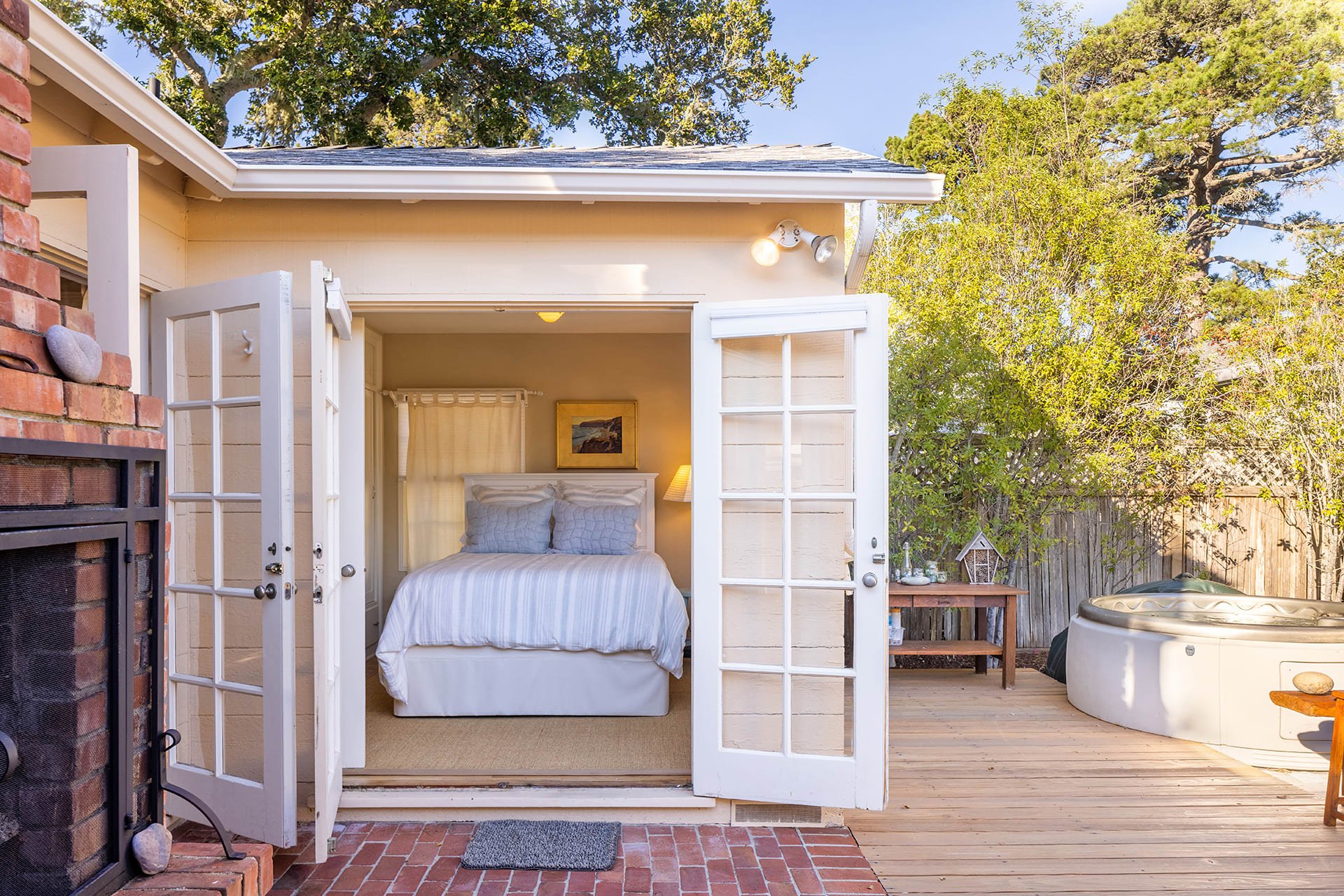 The Paddle Inn  |  Carmel-by-the-Sea Luxury 