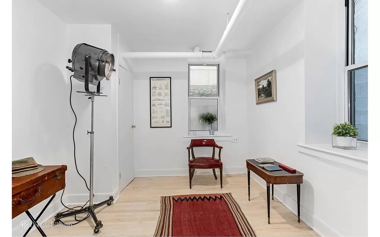 334 West 22nd Street Unit: 28