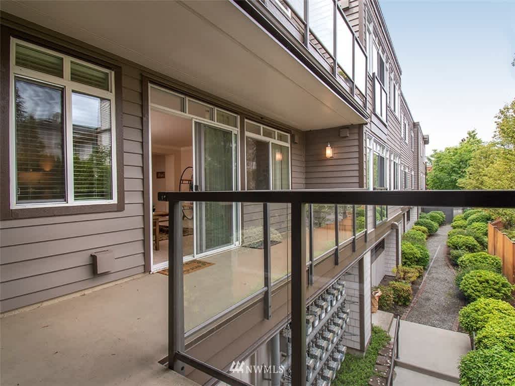 505 5th Ave S #201