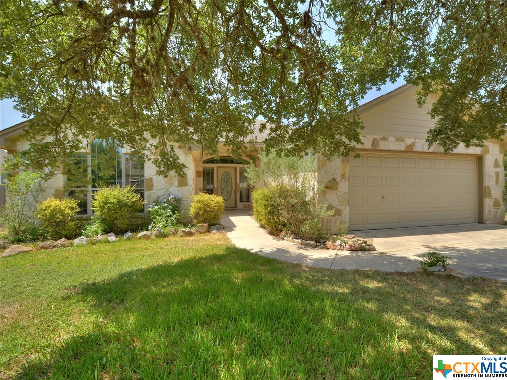 2037 Ridge View Dr