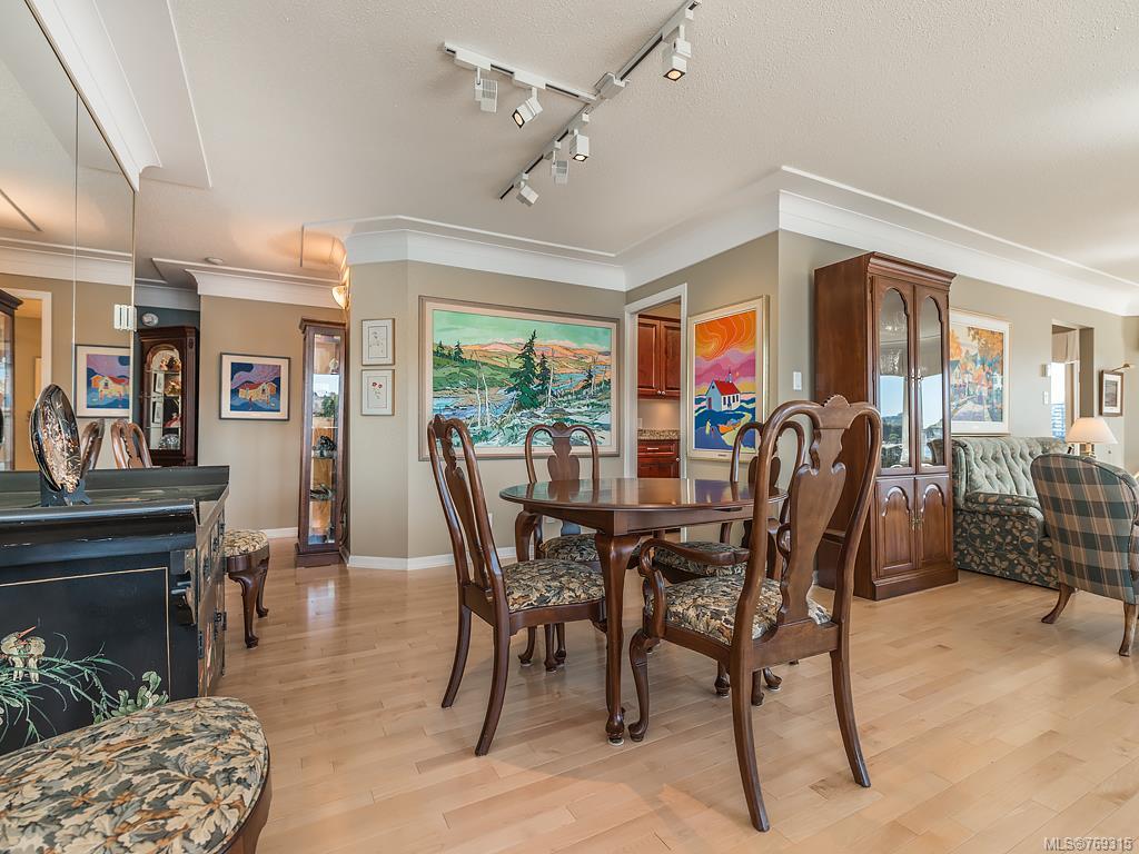 202-55 Songhees Rd
