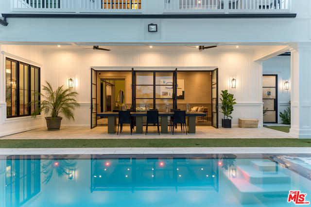 Serene Palazzo