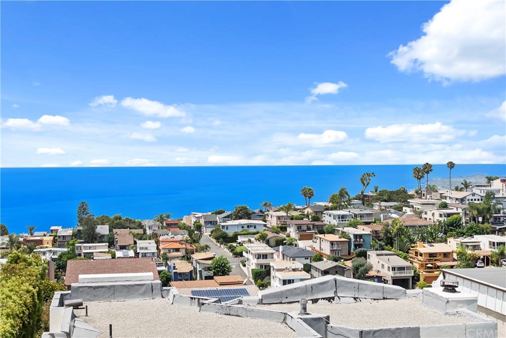 969 Acapulco St