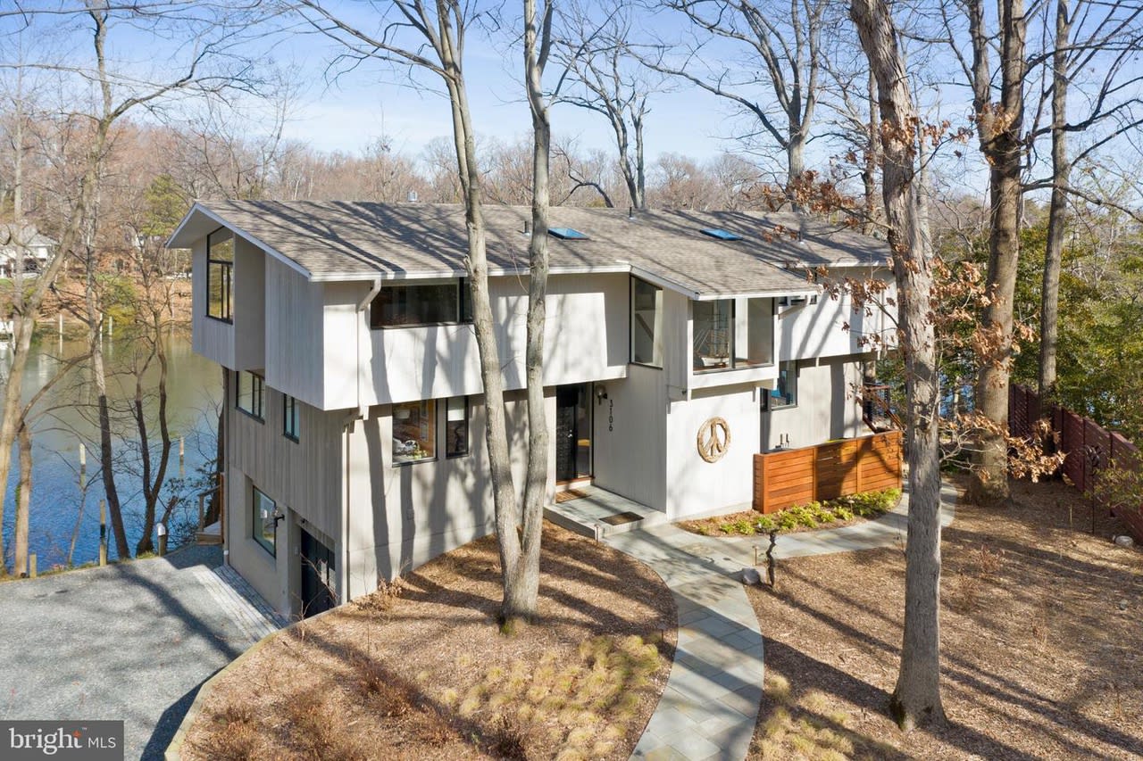 3106 Landfall Ln