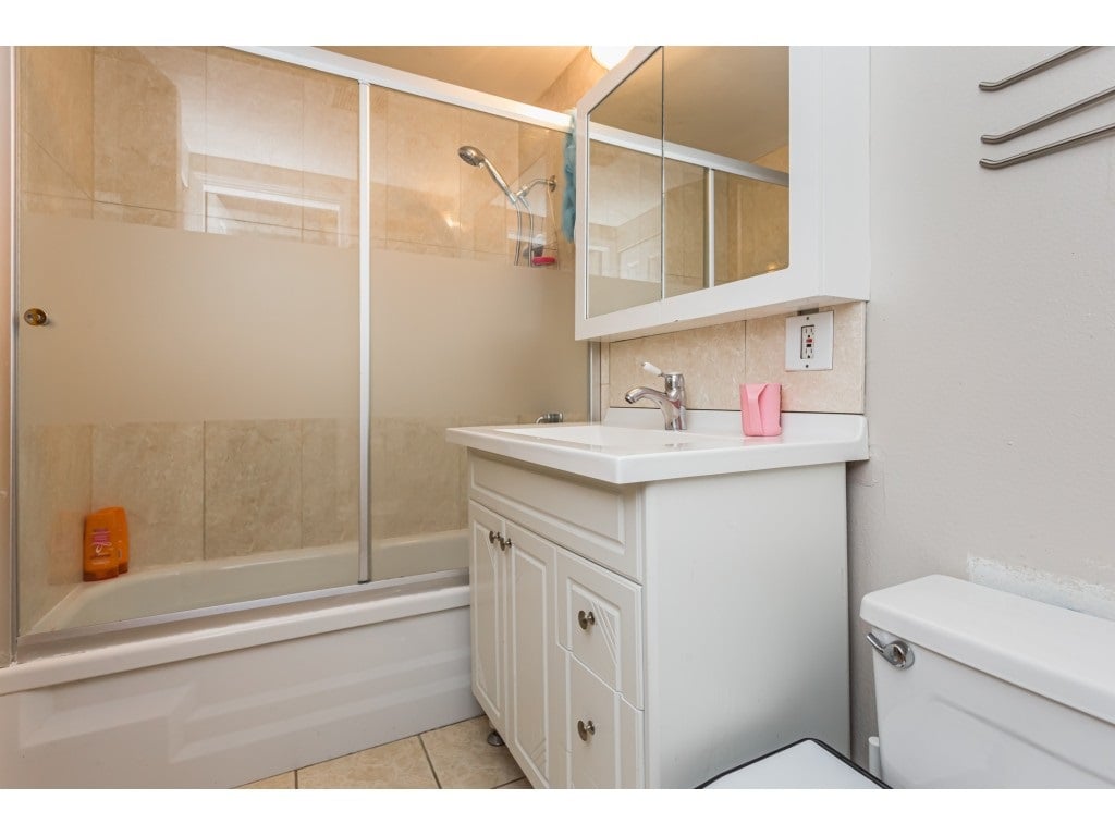 111-9300 Glenacres Dr