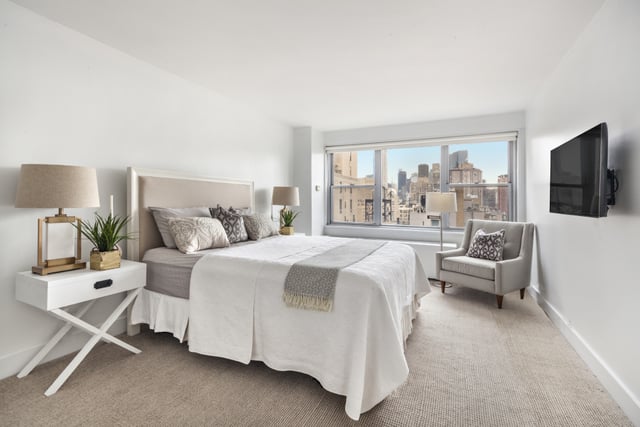 15 W 72nd St, #21R