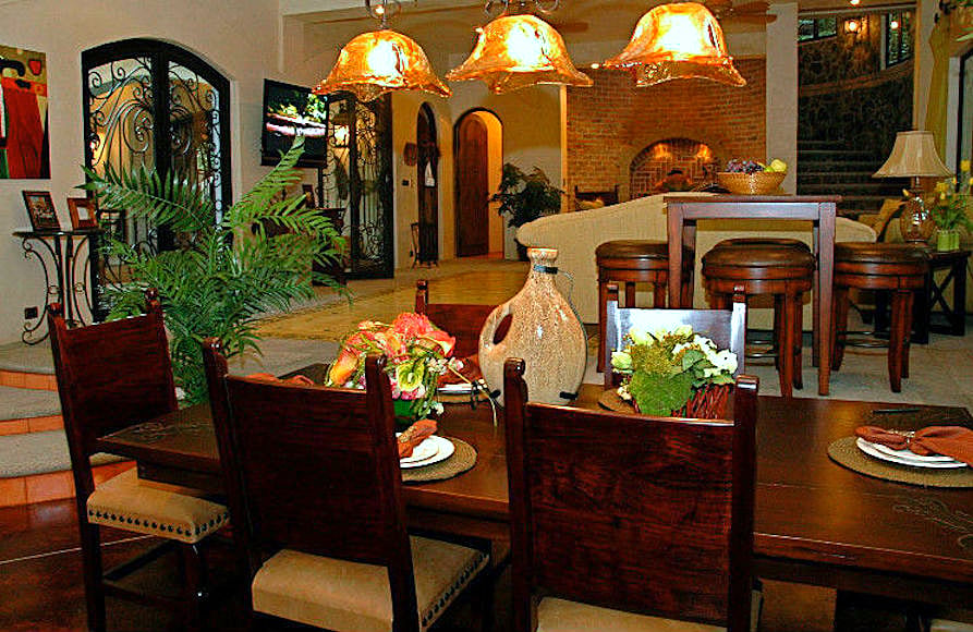 Colonial Luxury Rental Villa, Jaco, Puntarenas